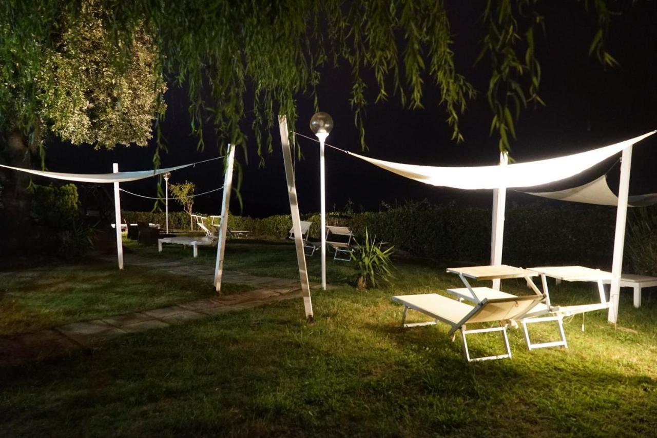 B&B Il Piccolo Paradiso Montenero  Bagian luar foto