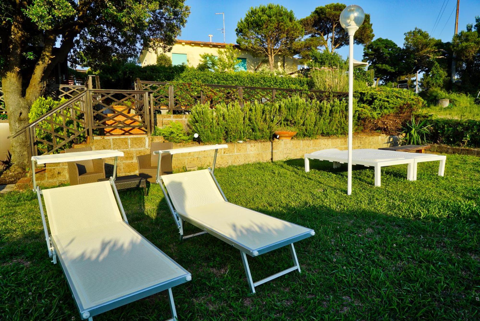 B&B Il Piccolo Paradiso Montenero  Bagian luar foto