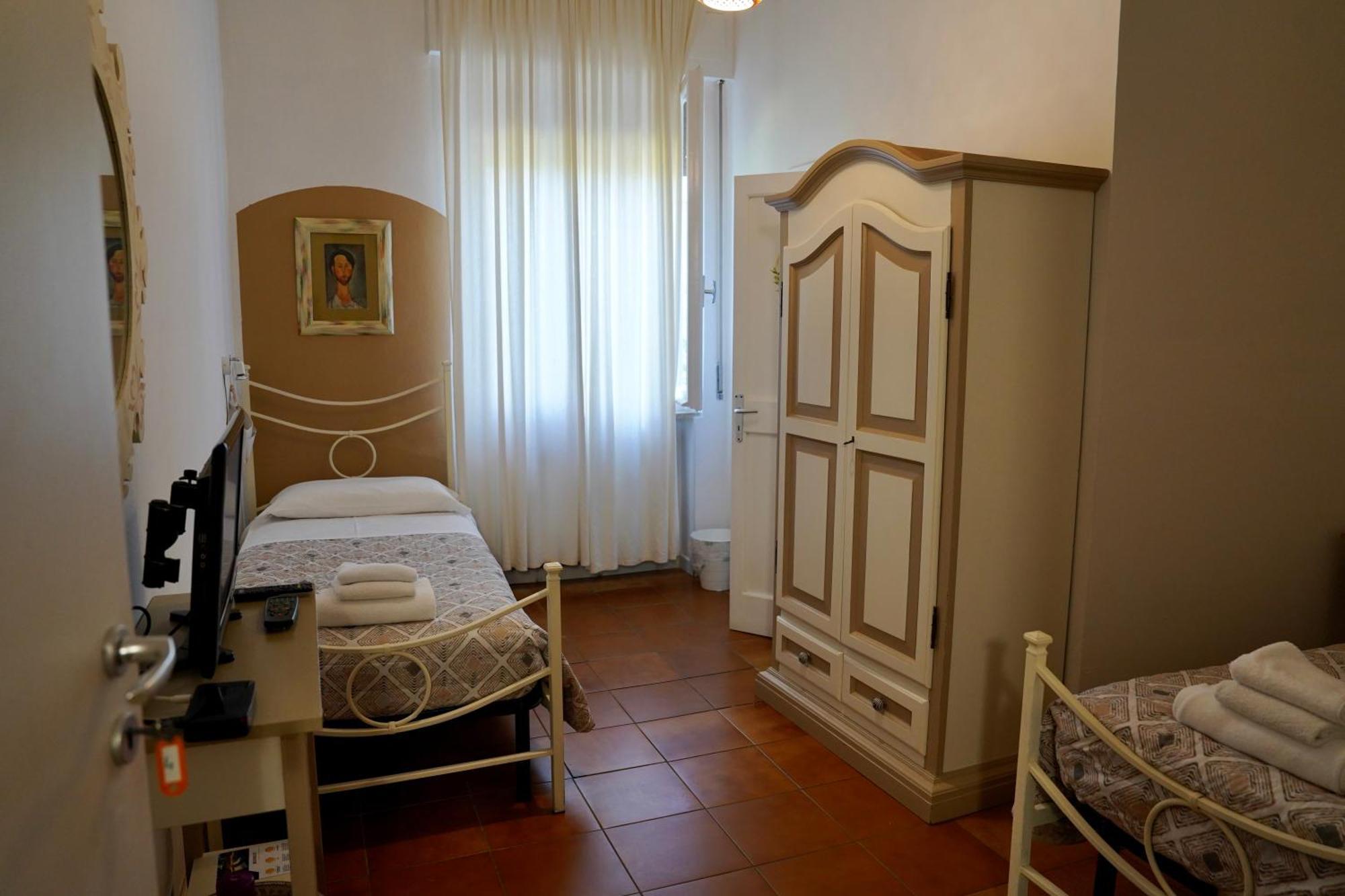 B&B Il Piccolo Paradiso Montenero  Bagian luar foto