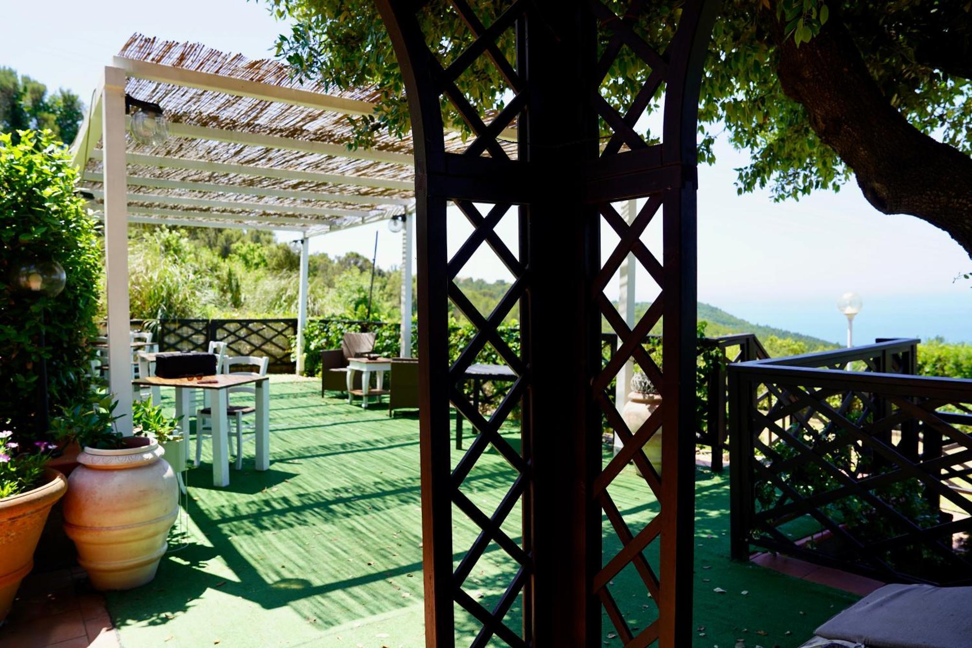 B&B Il Piccolo Paradiso Montenero  Bagian luar foto