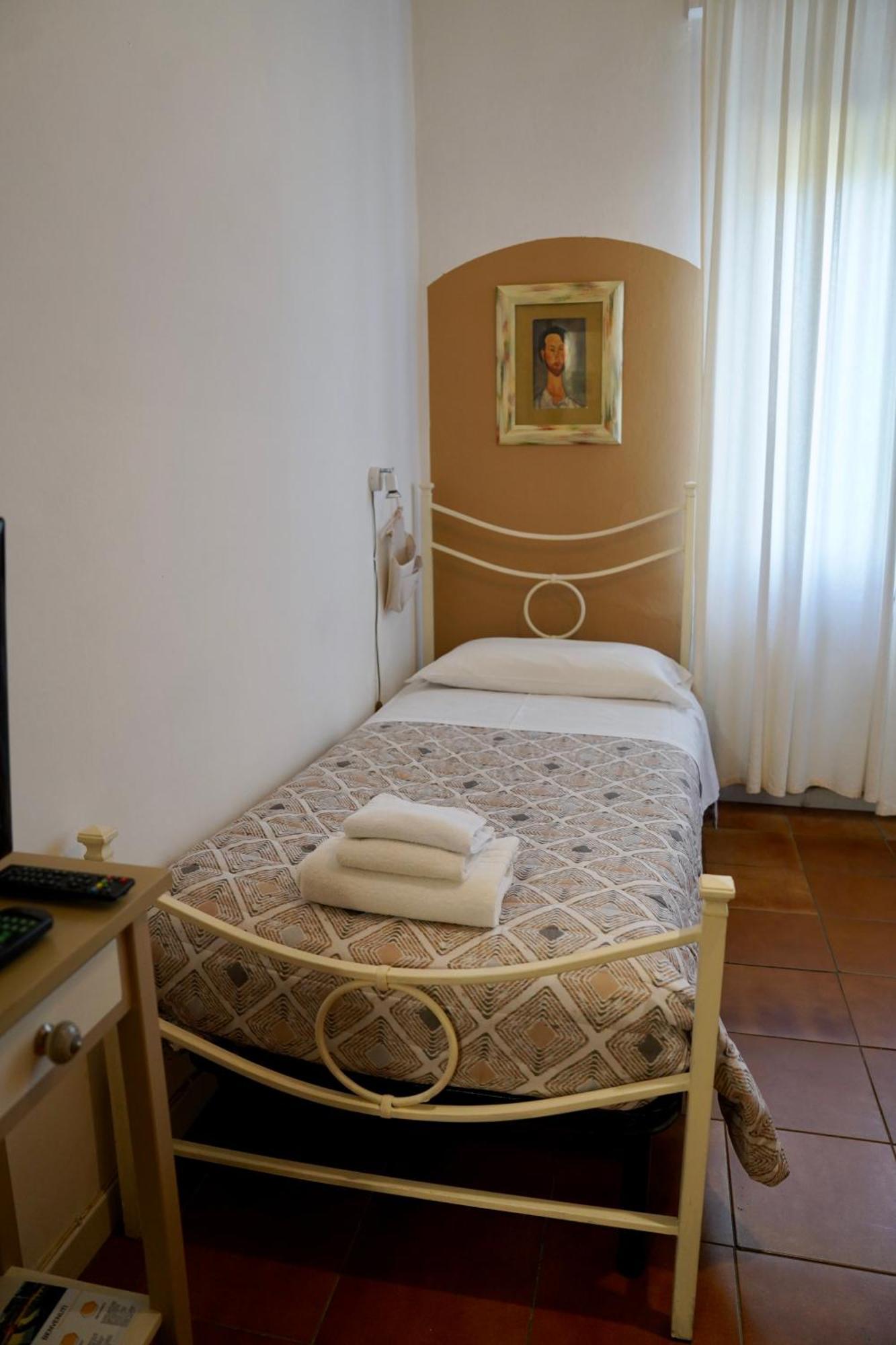 B&B Il Piccolo Paradiso Montenero  Bagian luar foto