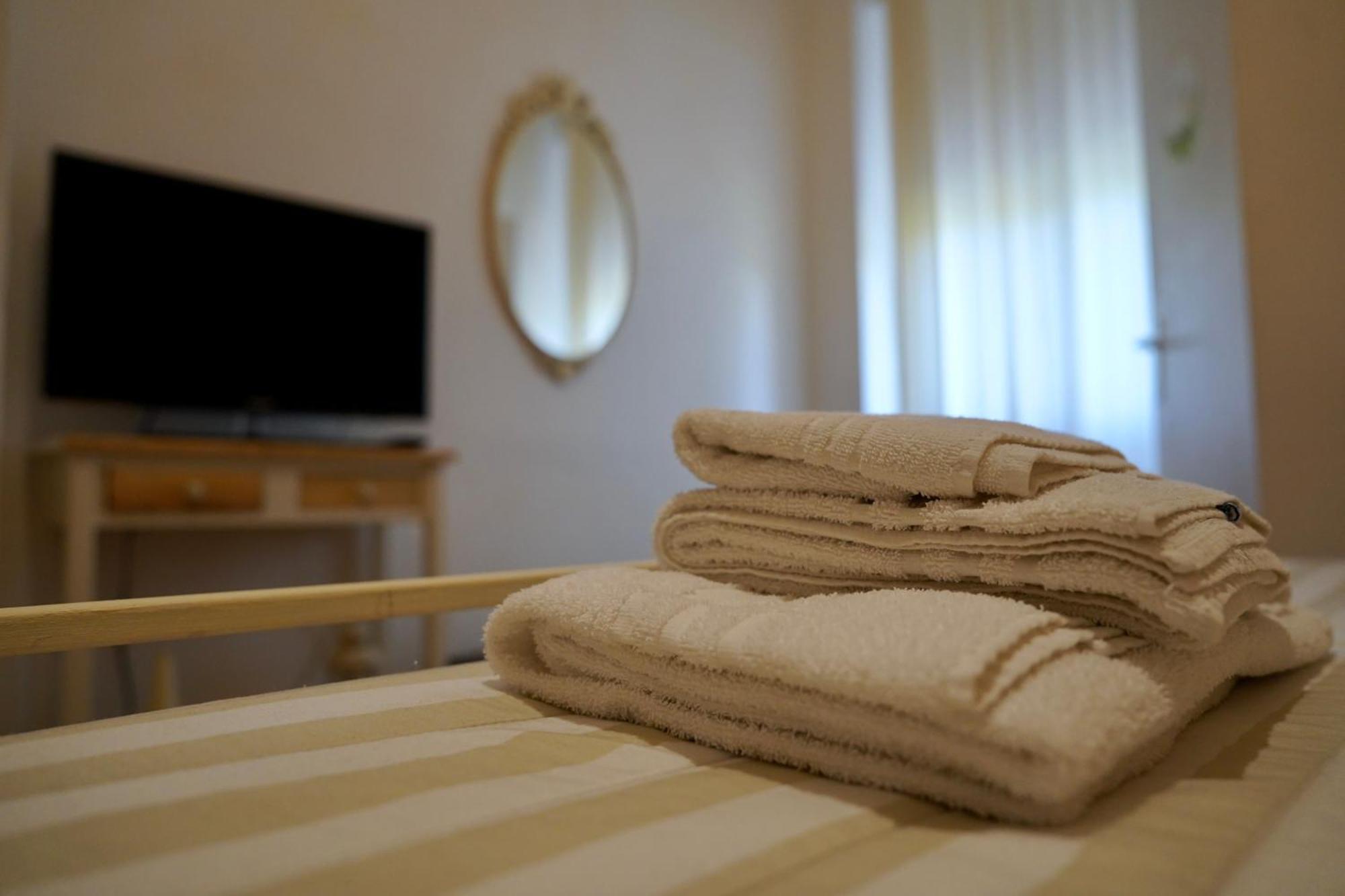 B&B Il Piccolo Paradiso Montenero  Bagian luar foto
